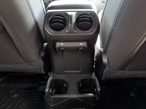 Used 2021 Jeep Wrangler Unlimited Sport image 26