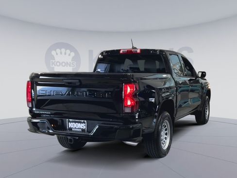 Used 2024 Chevrolet Colorado W/T RWD image 11
