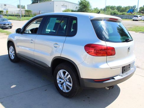 Used 2012 Volkswagen Tiguan S FWD image 6