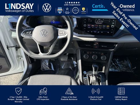 Certified 2022 Volkswagen Taos SE image 11