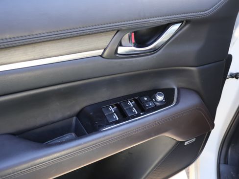 Used 2022 MAZDA CX-5 Signature image 18