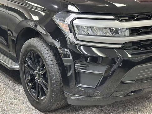 Used 2023 Ford Expedition XLT AWD/4WD image 7