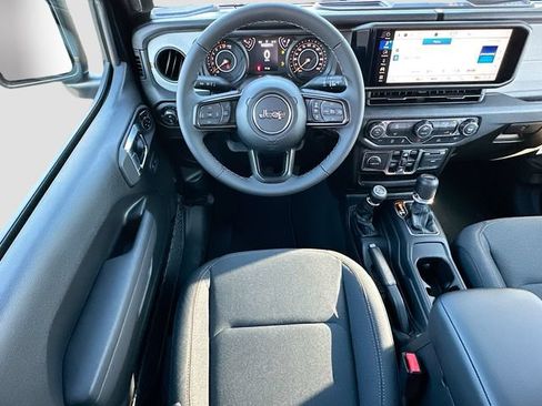 New 2026 Jeep Gladiator Sport AWD/4WD image 16