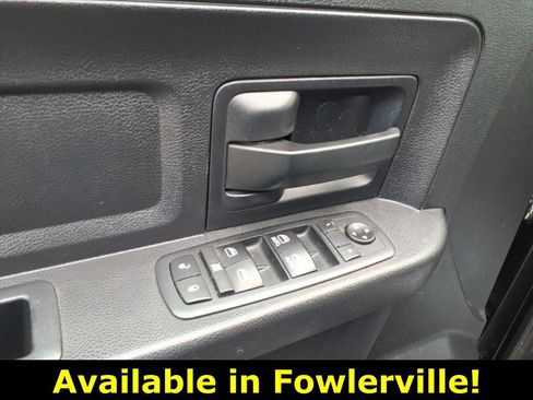 Used 2017 RAM 1500 ST w/ SXT Appearance Group image 17