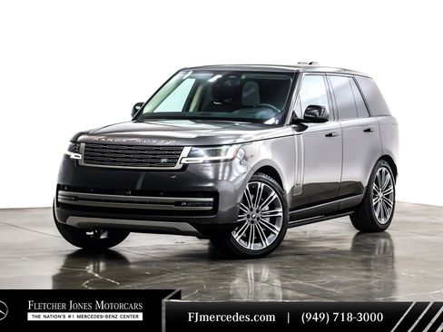 Used 2024 Land Rover Range Rover SE image 1