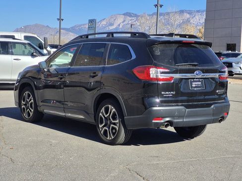 Used 2023 Subaru Ascent Limited image 3