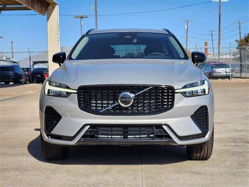 Certified 2025 Volvo XC60 T8 Core w/ Protection Package Premier image 6