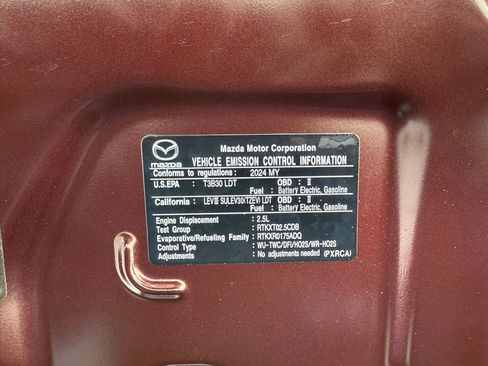 Certified 2024 MAZDA CX-90 Plug-In Hybrid w/ Premium Pkg AWD/4WD image 47