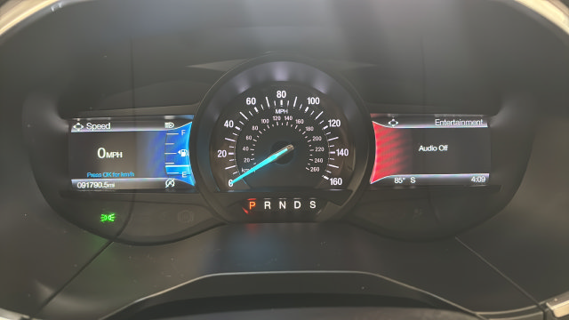 Used 2019 Ford Edge Titanium w/ Cold Weather Package AWD/4WD image 17