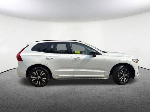 Used 2024 Volvo XC60 B5 Core AWD/4WD image 15