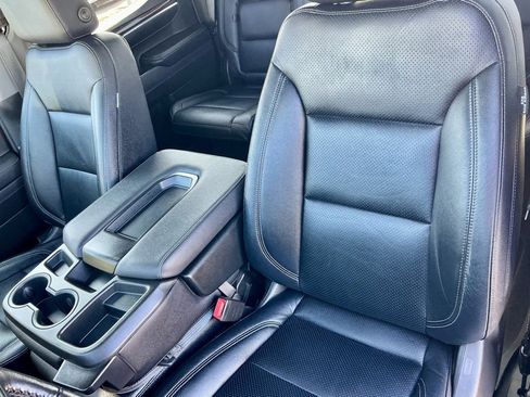 Used 2022 GMC Sierra 1500 Elevation w/ LPO, Elevation Black Package image 39