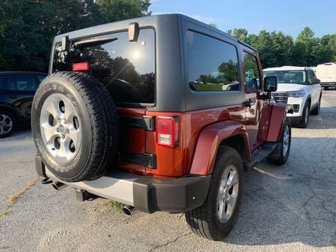 Used 2014 Jeep Wrangler Sahara w/ Connectivity Group AWD/4WD image 8