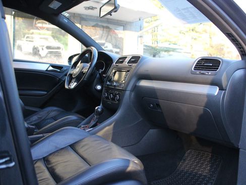 Used 2012 Volkswagen GTI 4-Door image 18