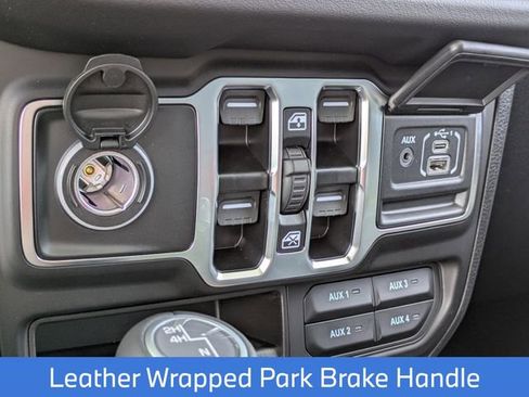 New 2025 Jeep Gladiator Sport image 27