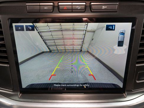 Used 2022 Ford F150 Lariat w/ FX4 Off-Road Package image 23