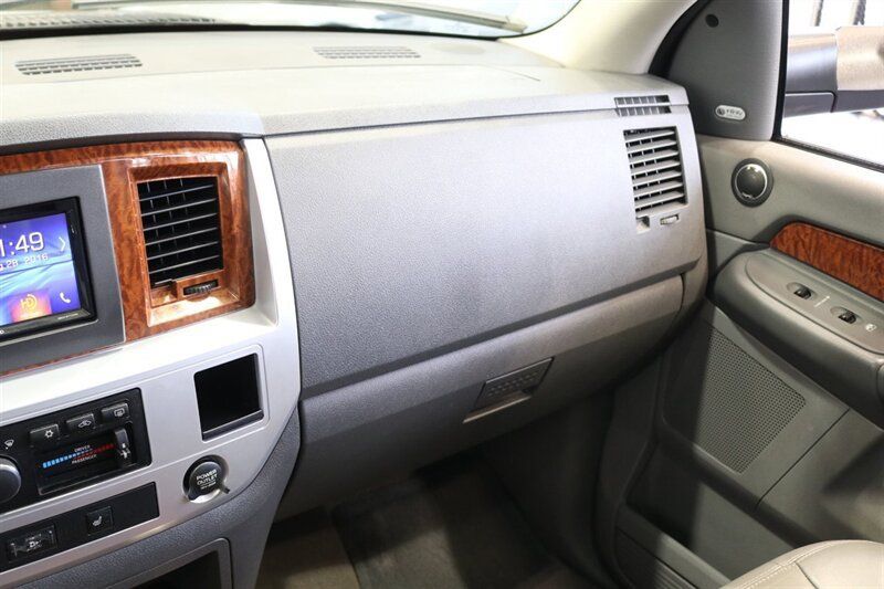 Used 2006 Dodge Ram 2500 Truck Laramie AWD/4WD image 79