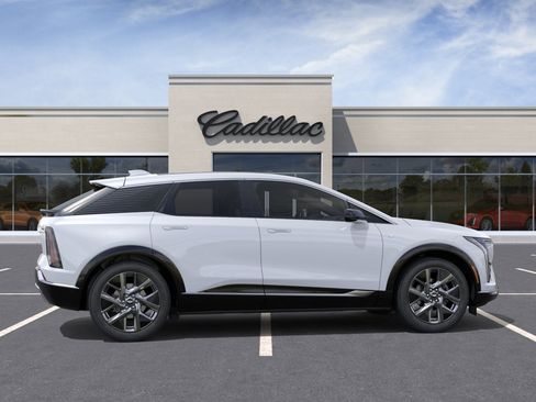 New 2026 Cadillac Optiq Luxury 1 w/ LPO, Floor Liner Package RWD image 5