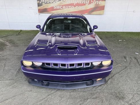 Used 2013 Dodge Challenger SRT8 Core image 7