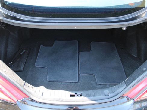 Used 2013 Hyundai Genesis 3.8 image 18