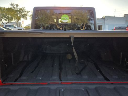 Used 2022 Jeep Gladiator Sport AWD/4WD image 18