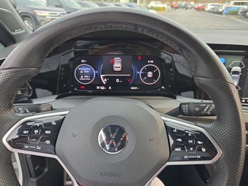 Used 2023 Volkswagen GTI Autobahn image 22
