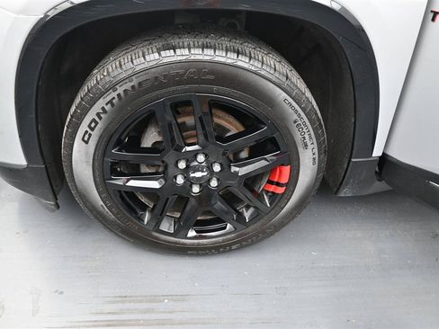 Used 2019 Chevrolet Traverse Premier w/ Redline Edition AWD/4WD image 18