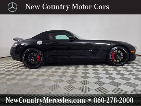Used 2014 Mercedes-Benz SLS AMG GT Roadster image 3