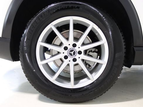 Used 2025 Mercedes-Benz GLE 350 4MATIC w/ Winter Package image 83