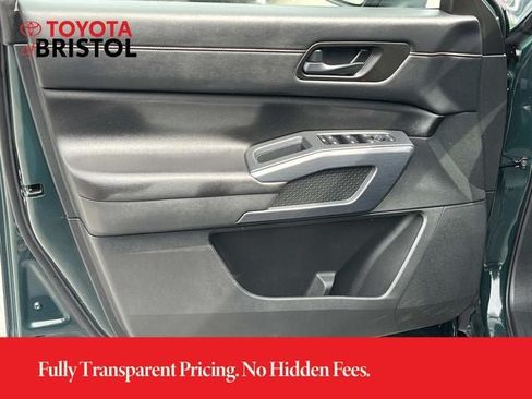 Used 2024 Nissan Pathfinder Rock Creek AWD/4WD image 26