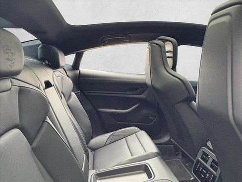 Used 2024 Porsche Taycan 4S image 21
