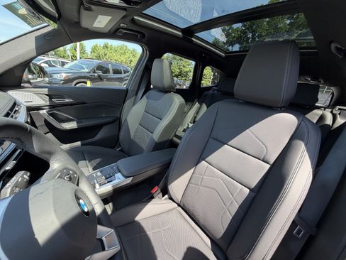 Used 2025 BMW X1 xDrive28i w/ Premium Package AWD/4WD image 8