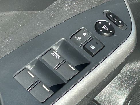 Used 2016 Honda CR-V EX-L image 28