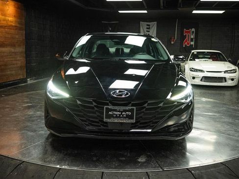 Used 2022 Hyundai Elantra SEL w/ Convenience Package image 4