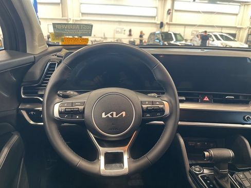 Certified 2024 Kia Sportage EX AWD/4WD image 13