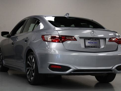 Used 2017 Acura ILX w/ Technology Plus & A-SPEC image 7