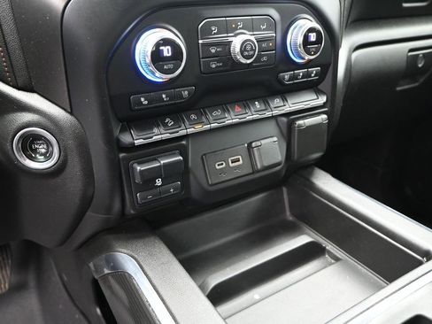 Used 2021 GMC Sierra 1500 AT4 image 21