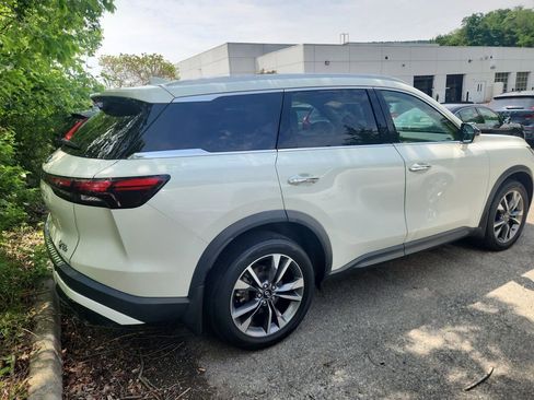 Used 2023 INFINITI QX60 Luxe w/ Cargo Package AWD/4WD image 2