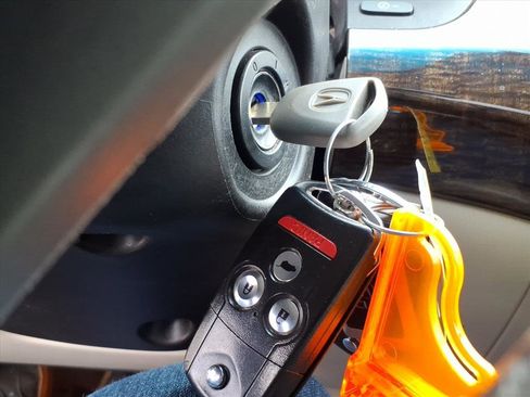 Used 2011 Acura MDX image 22