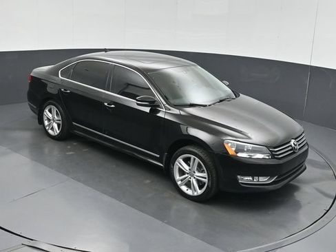 Used 2015 Volkswagen Passat 1.8T Sport FWD image 36