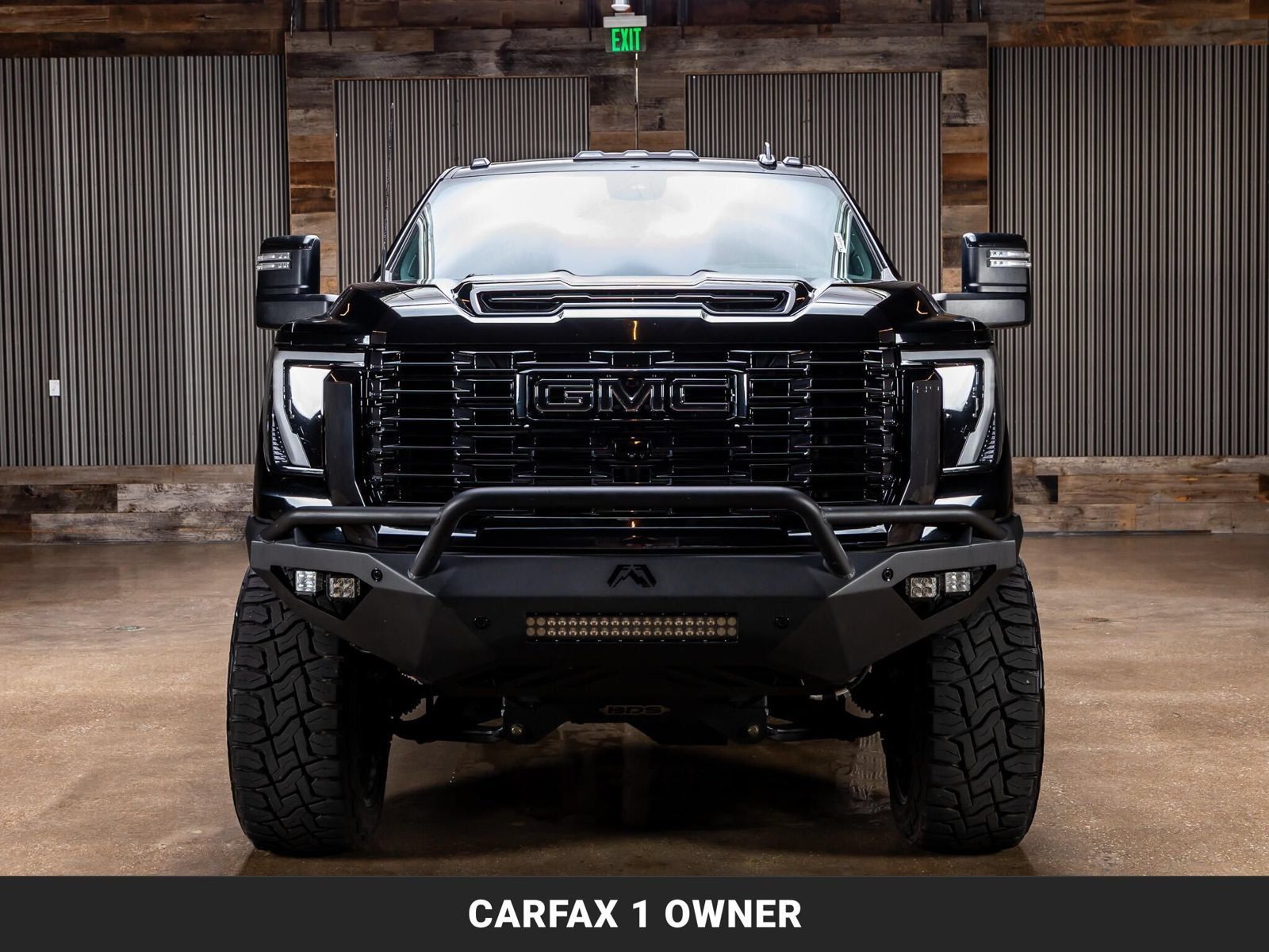 Used 2024 GMC Sierra 3500 Denali Ultimate AWD/4WD image 3