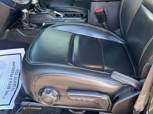 Used 2021 Jeep Gladiator Overland w/ Popular Equipment Package image 11