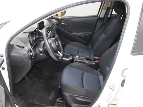 Used 2019 Toyota Yaris LE FWD image 14