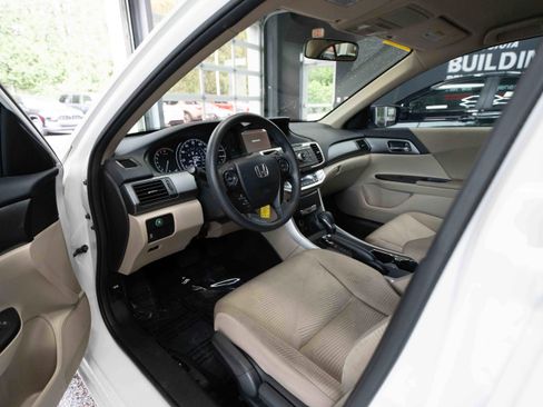 Used 2014 Honda Accord LX image 8
