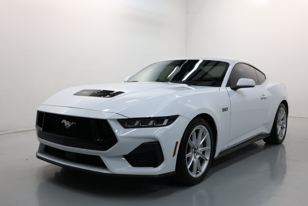 Used 2024 Ford Mustang GT Premium RWD image 1