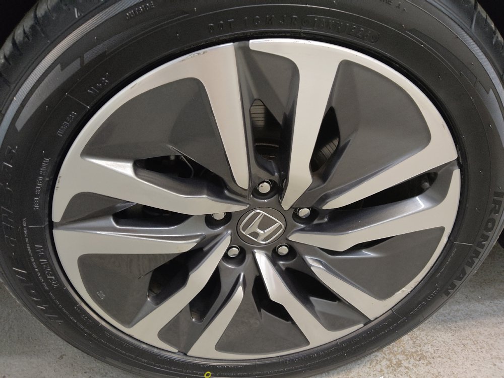 Used 2020 Honda Accord Touring image 31