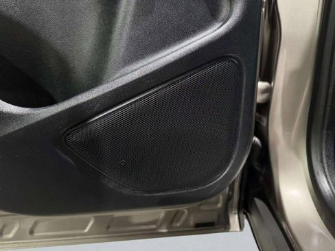 Used 2019 Lincoln MKC Select w/ Select Plus Package image 40