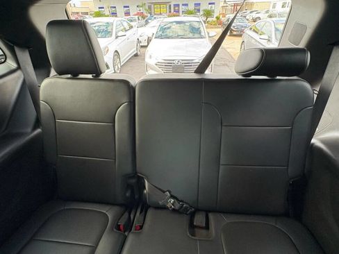 Used 2023 Chevrolet Traverse Premier image 15