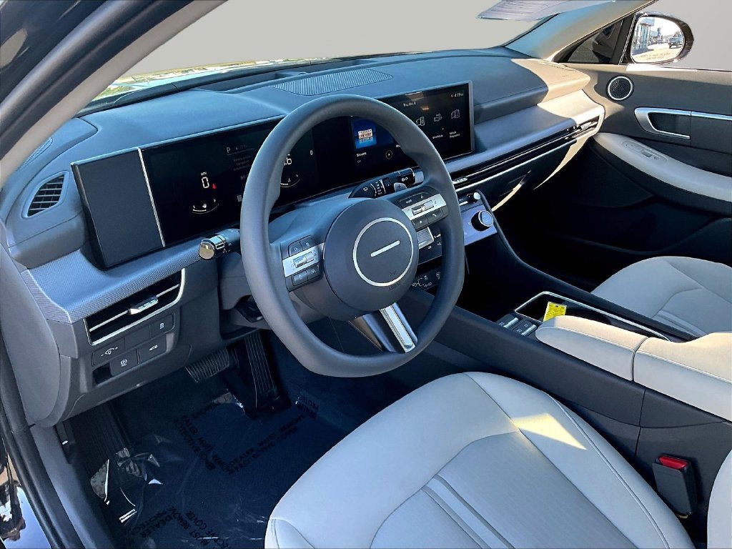 Certified 2025 Hyundai Sonata SEL FWD image 19