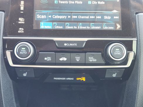 Used 2018 Honda Civic EX-T image 19