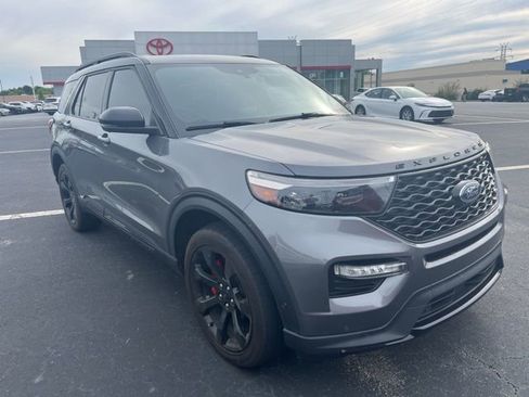 Used 2022 Ford Explorer ST w/ Equipment Group 401A image 2